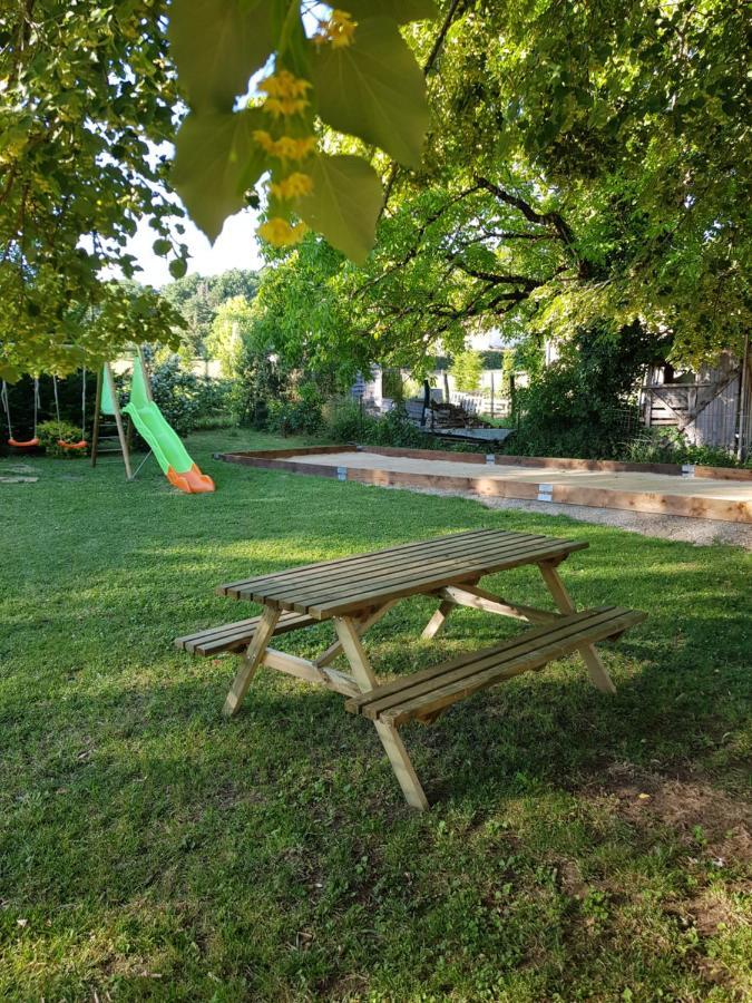 Ferienwohnung Le Rayon Du Soleil Trémolat Exterior foto